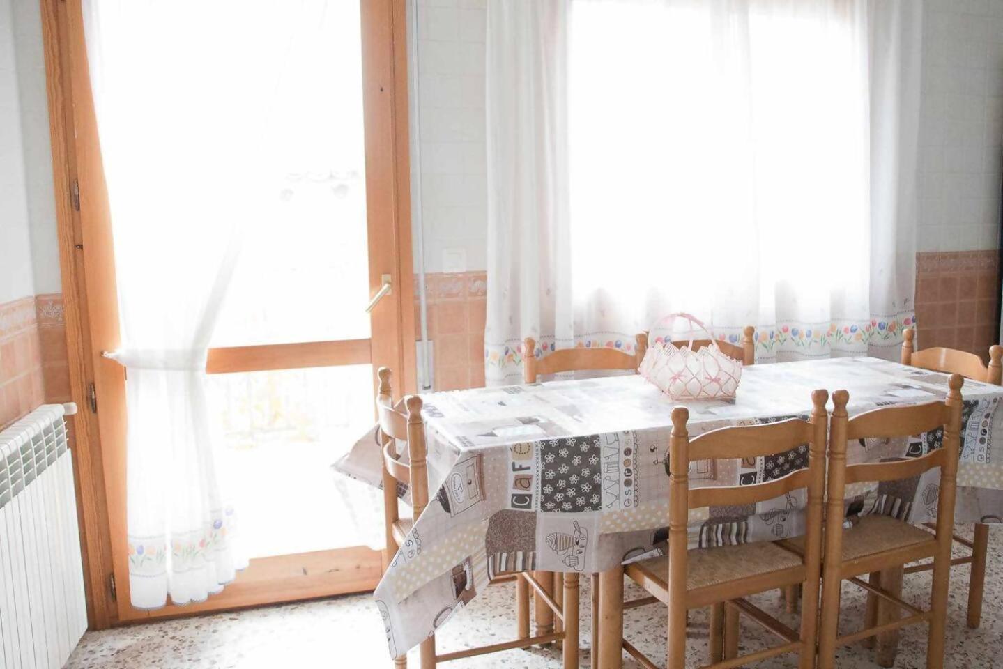Casa Rural Apartamento Sol Ideal Para Familias Munébrega Kültér fotó